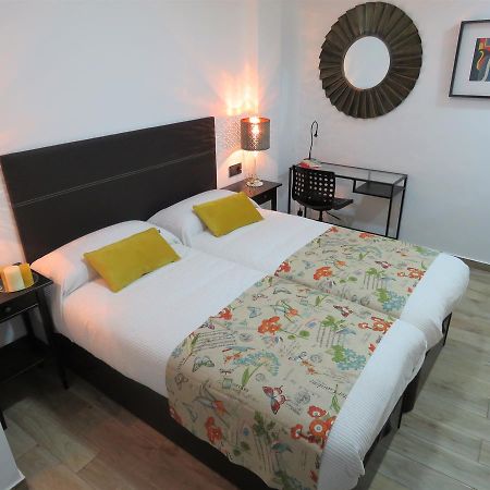 Living Sevilla Apartments Hercules Экстерьер фото