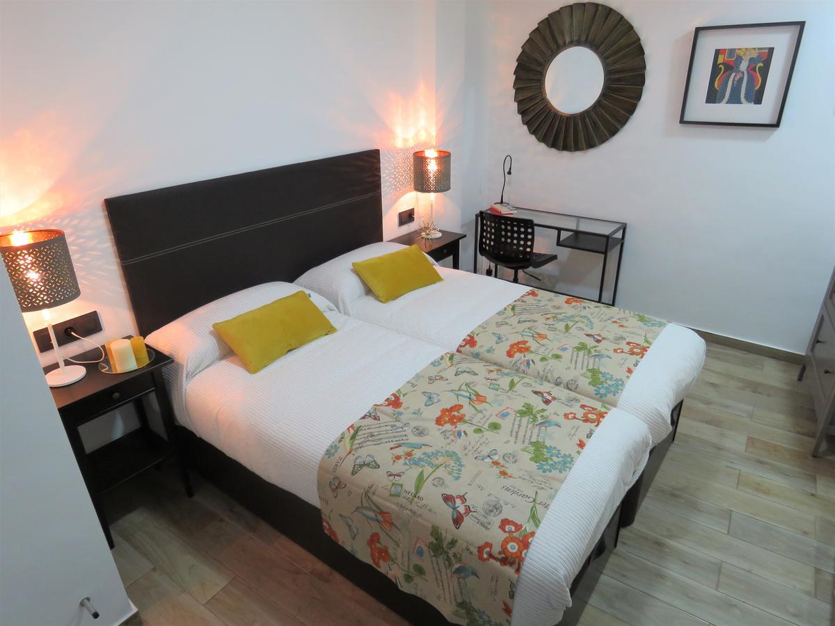 Living Sevilla Apartments Hercules Экстерьер фото