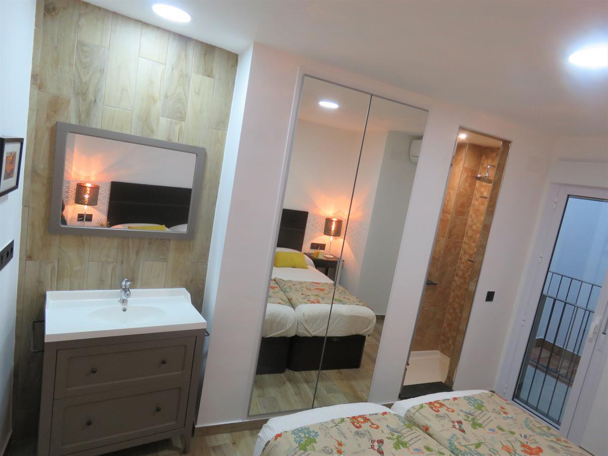 Living Sevilla Apartments Hercules Экстерьер фото
