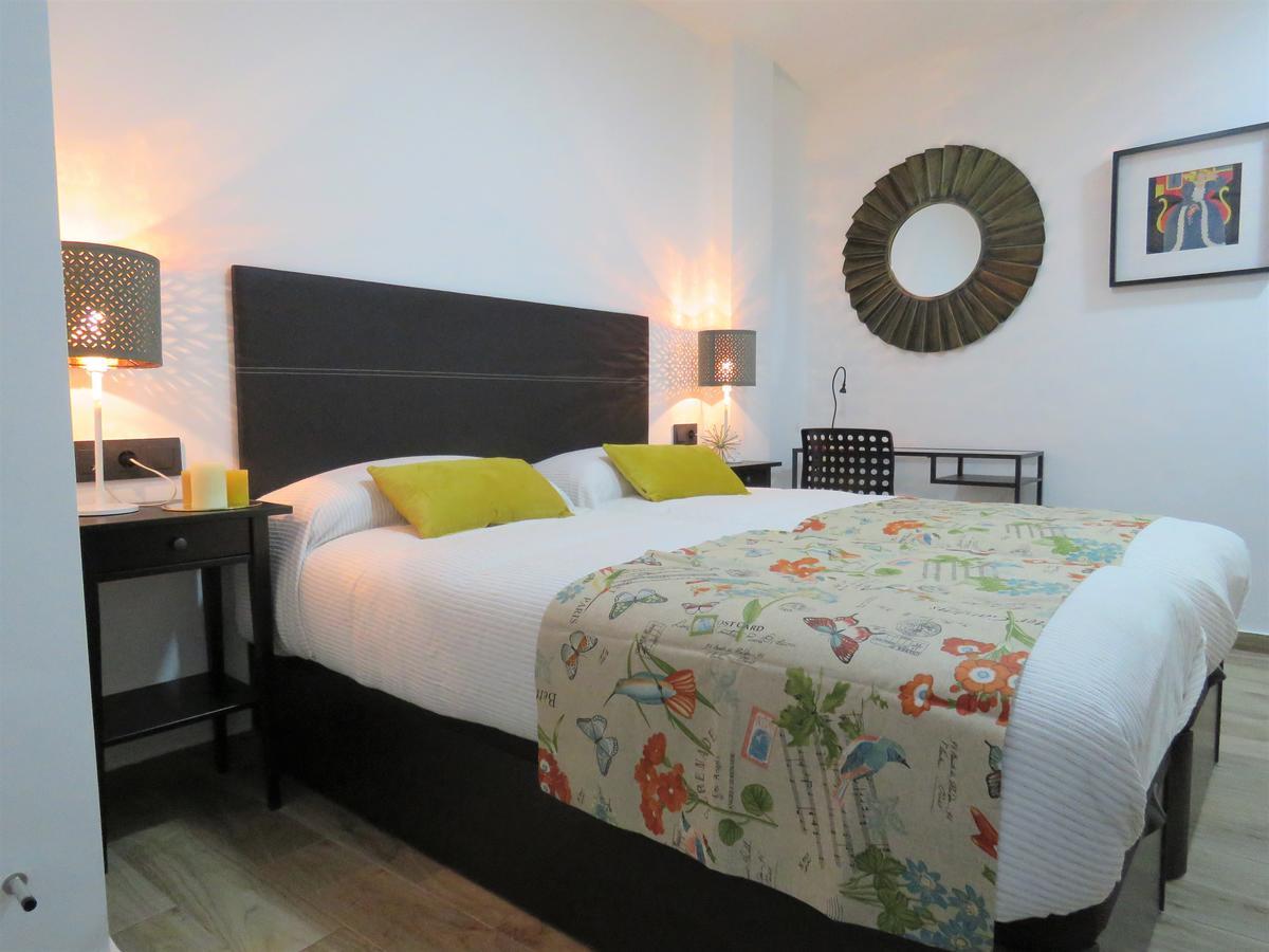 Living Sevilla Apartments Hercules Экстерьер фото
