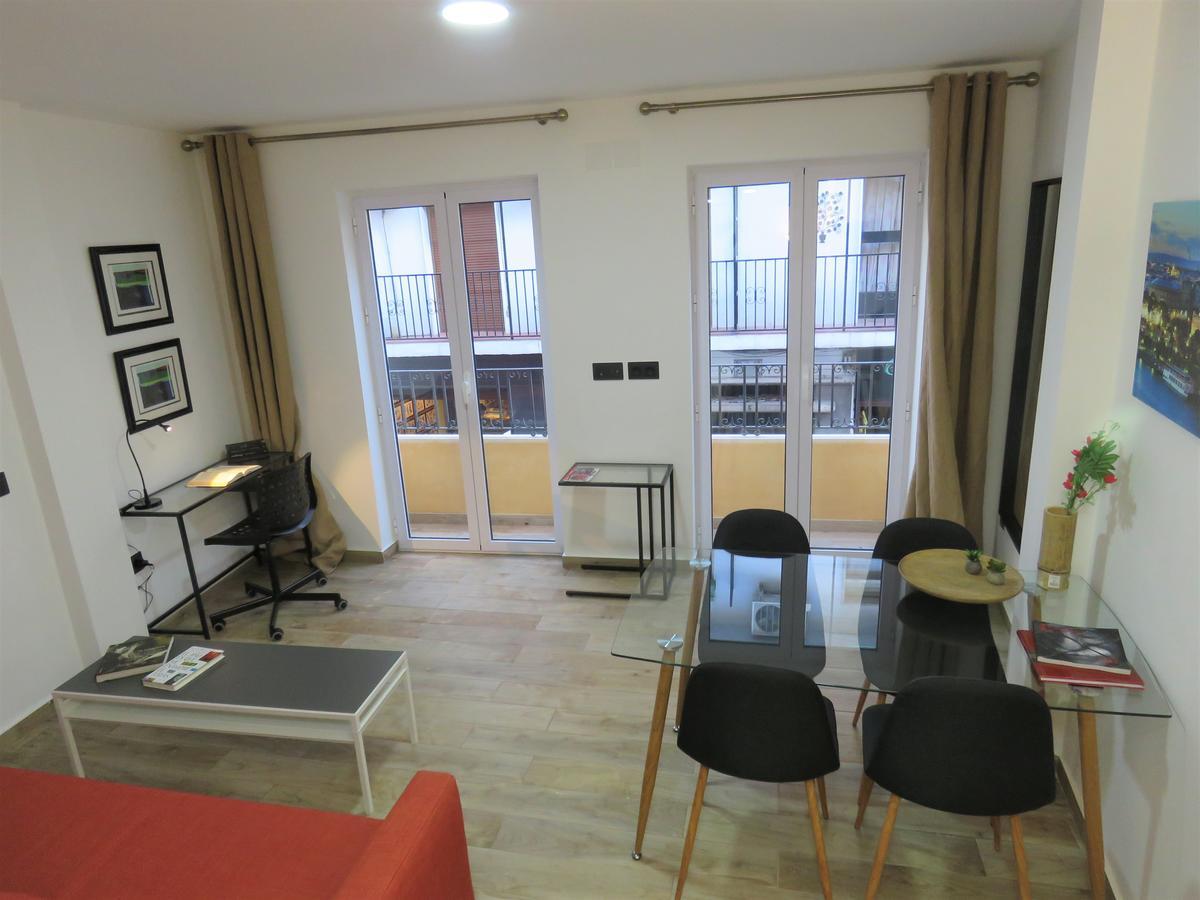 Living Sevilla Apartments Hercules Экстерьер фото