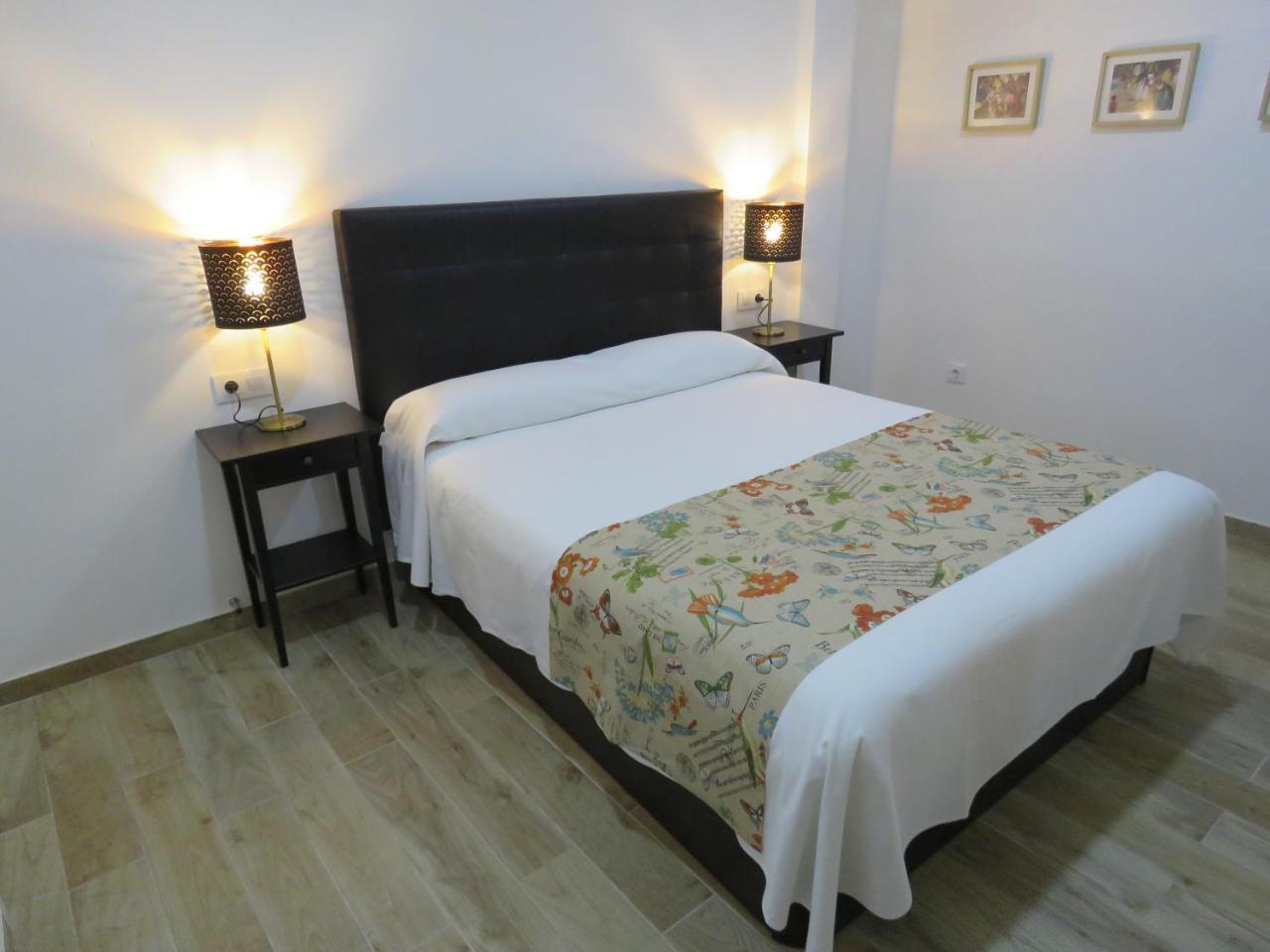 Living Sevilla Apartments Hercules Экстерьер фото